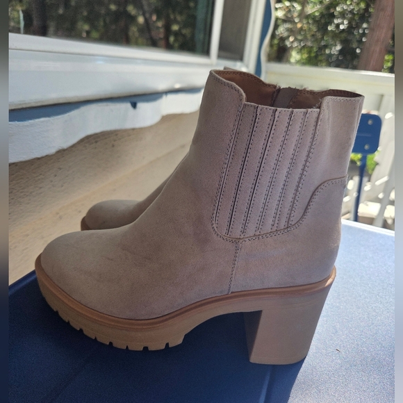 Universal Thread Target Taupe Suede Block Heel Ankle Boots - Picture 4 of 8